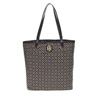 SIGNATURE TOTE $49.99