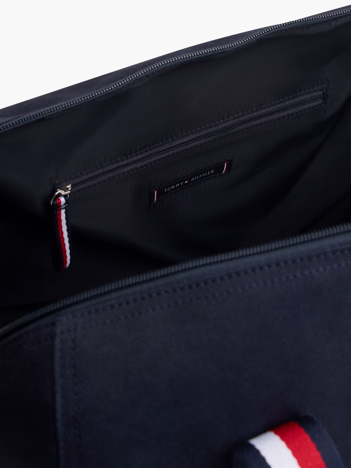 Signature Duffel Bag — Sky Captain