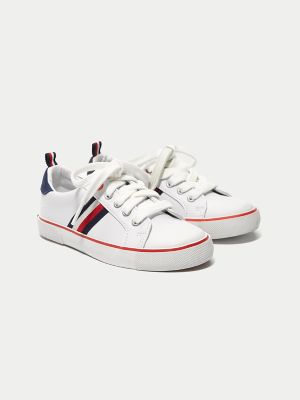 tommy hilfiger trainers boys