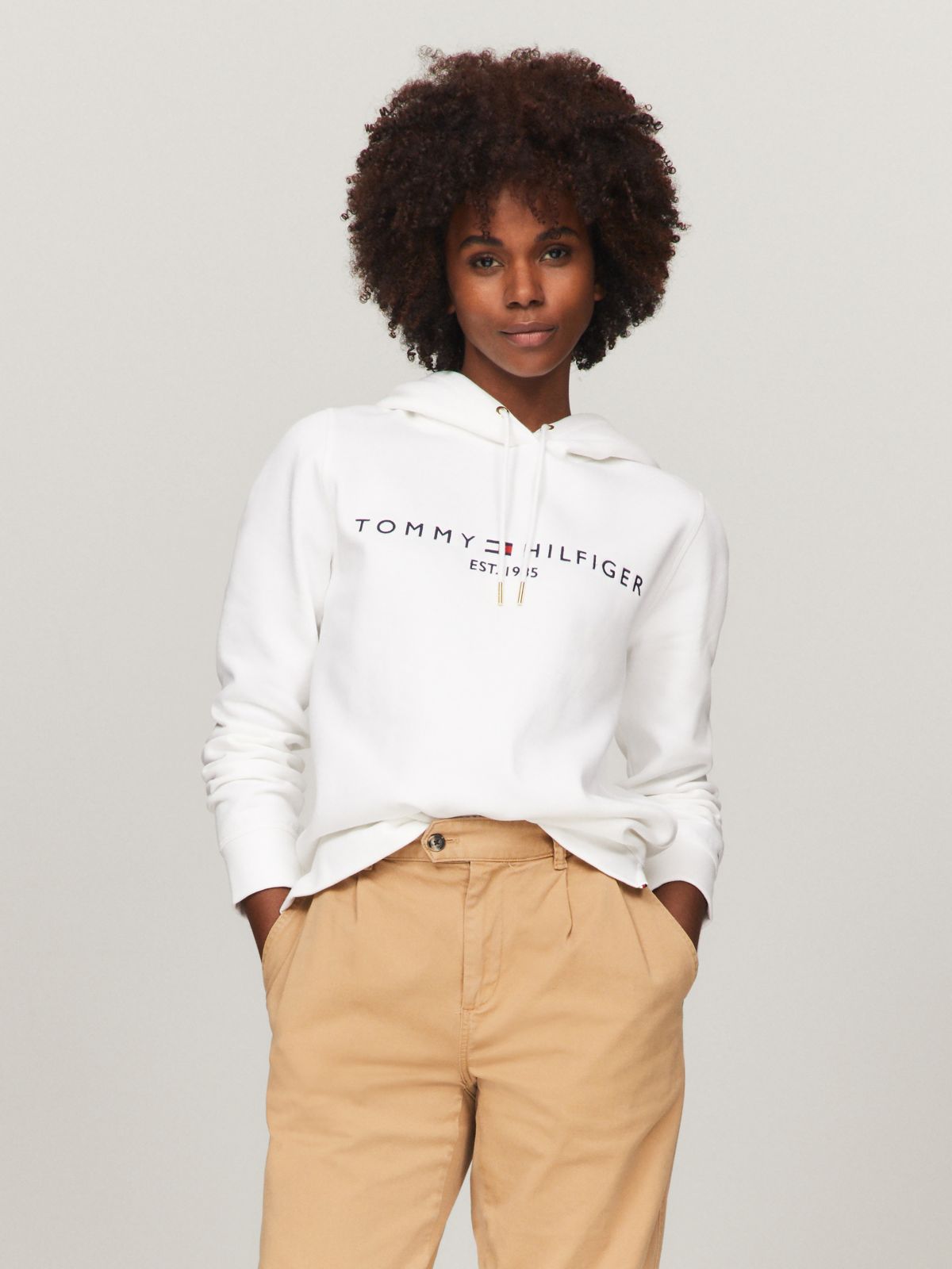 Embroidered Tommy Logo Hoodie — Optic White