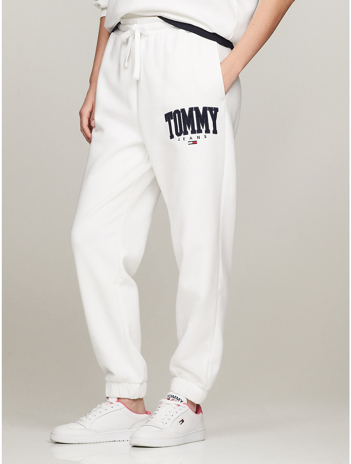 Tommy Hilfiger Varsity Logo Sweatpant In Fresh White