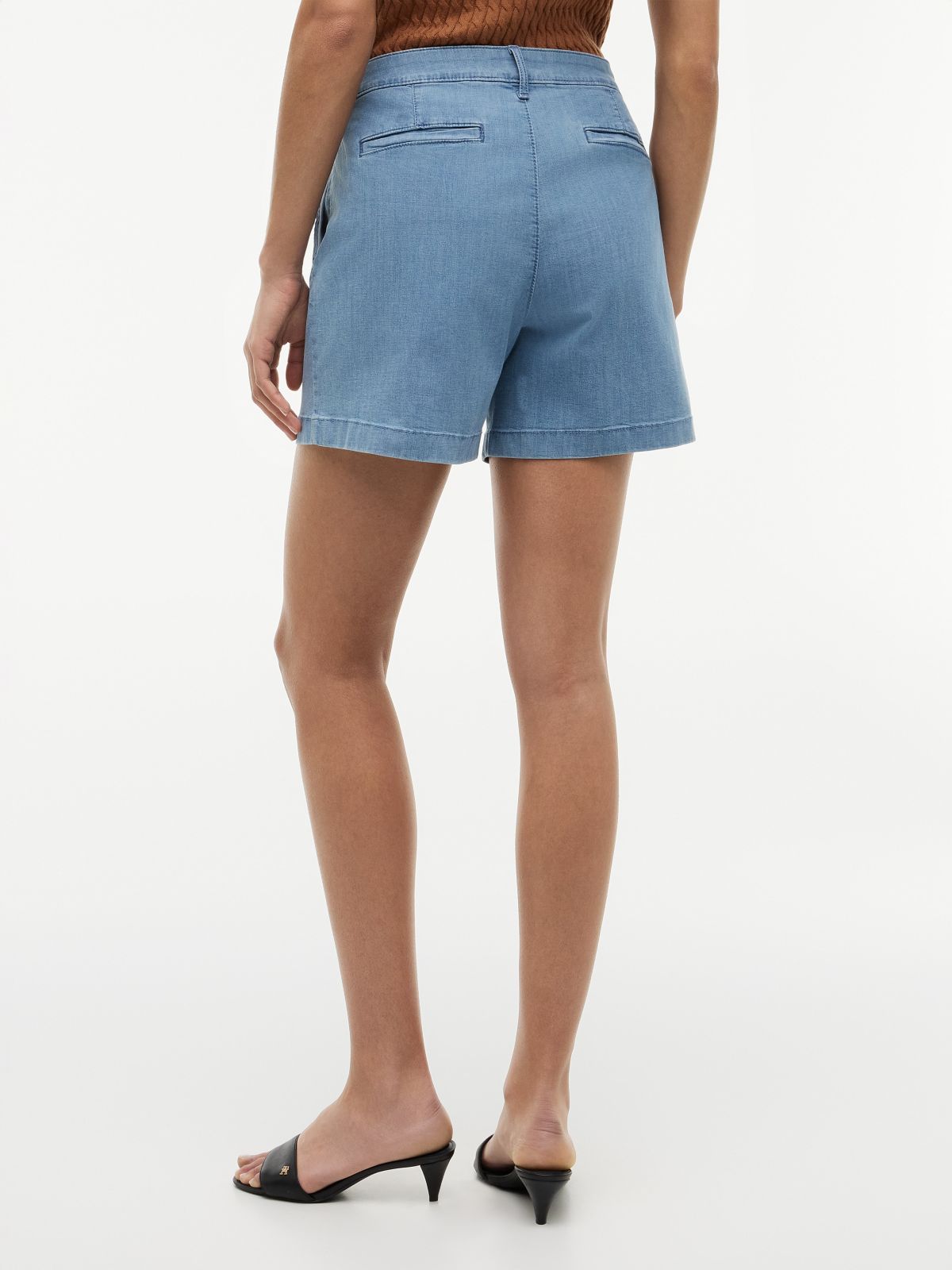Classic 5" Short — Light Wash