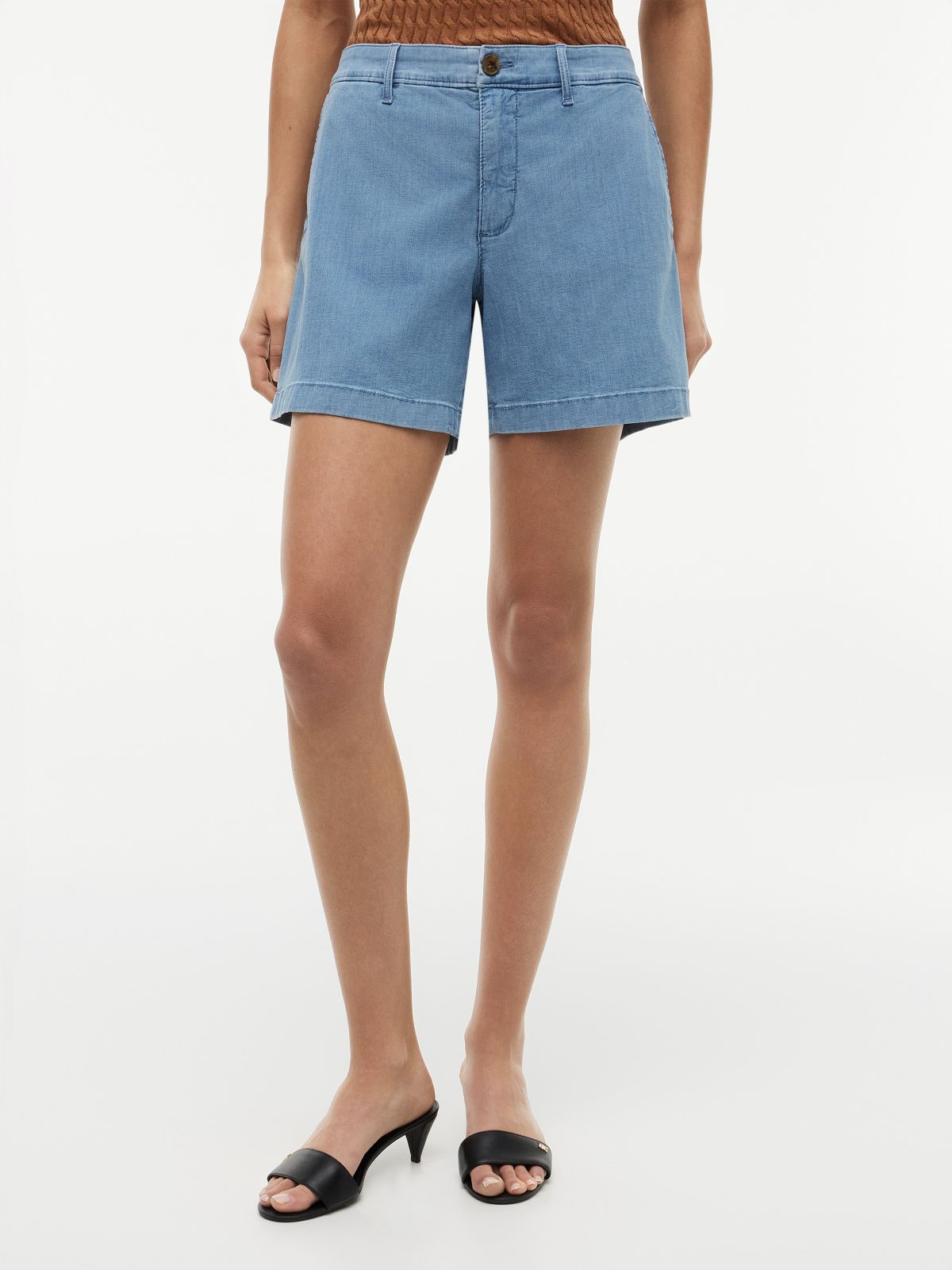 Classic 5" Short — Light Wash