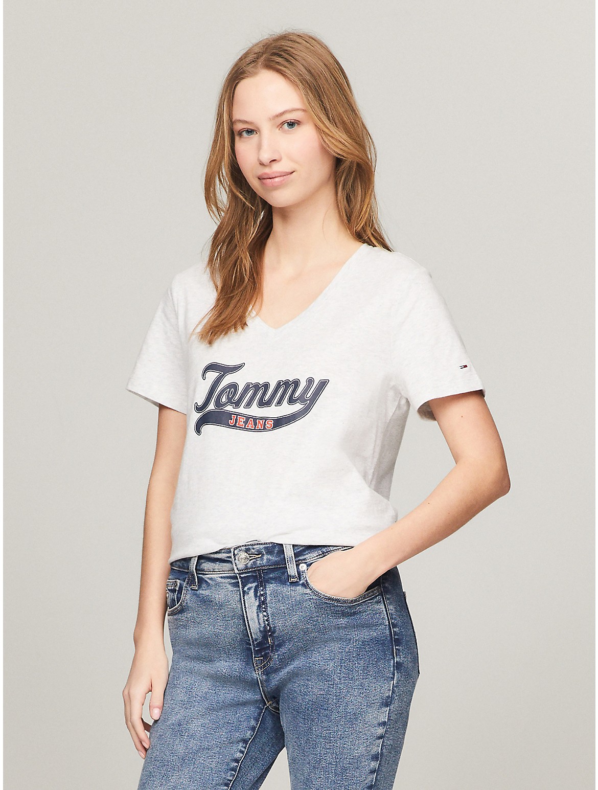 Tommy Hilfiger Women's Tommy Logo V-Neck T-Shirt