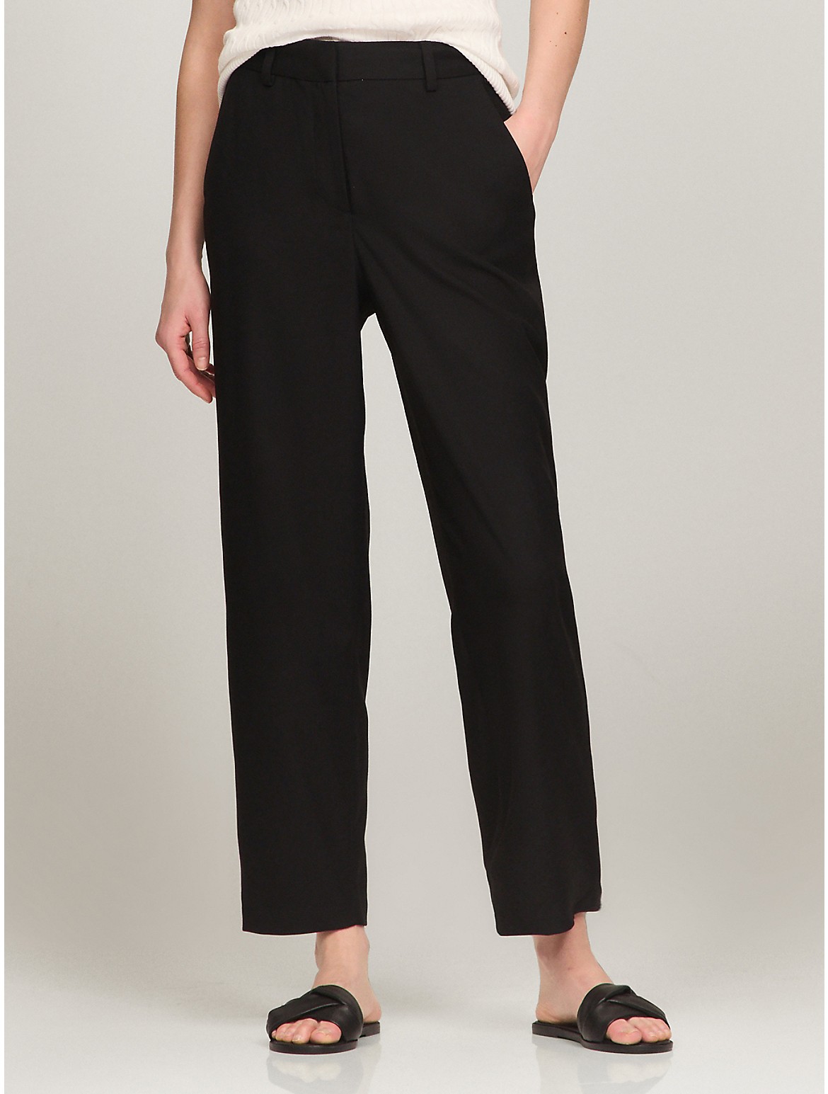 Tommy Hilfiger Women's Tapered Fit Pant - Black - 00