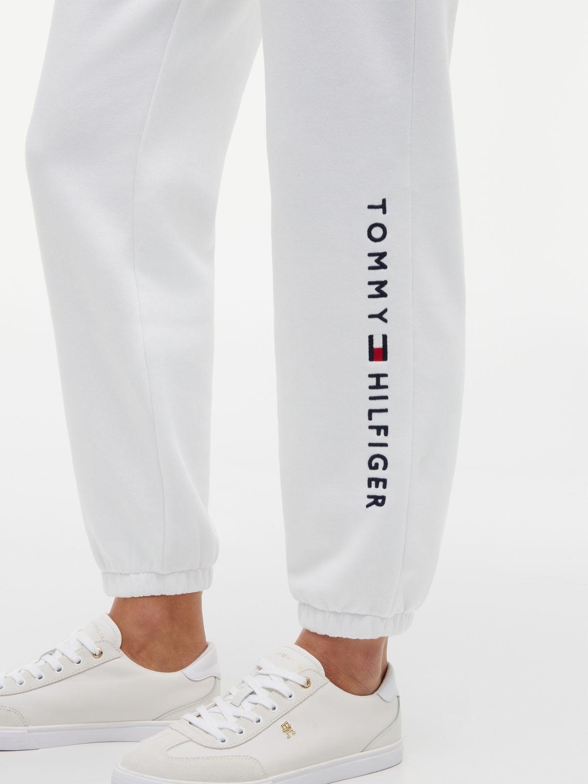 Embroidered Tommy Logo Sweatpant — Optic White