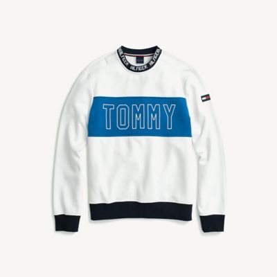 tommy hilfiger roundneck sweater