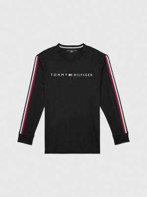 Tommy Hilfiger Women Long Sleeve Crewneck Logo T-Shirt : :  Clothing, Shoes & Accessories