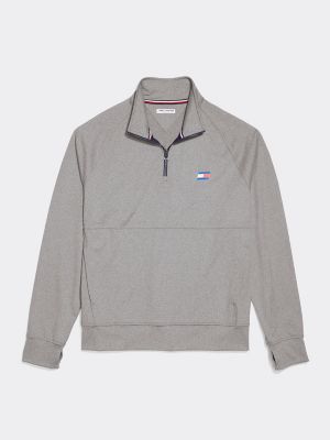 white sweatshirt tommy hilfiger