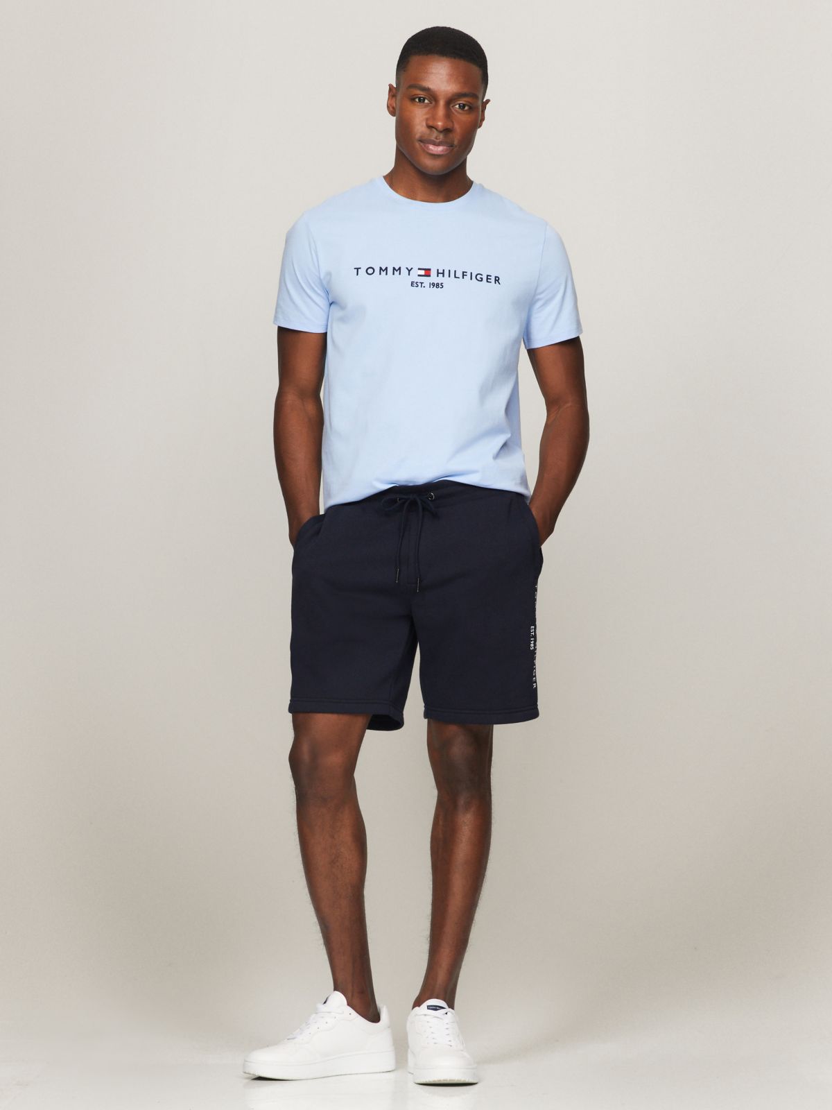 Embroidered Tommy Logo Sweatshort — Navy