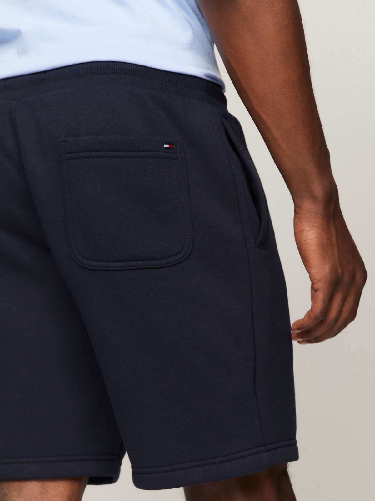 Embroidered Tommy Logo Sweatshort — Navy