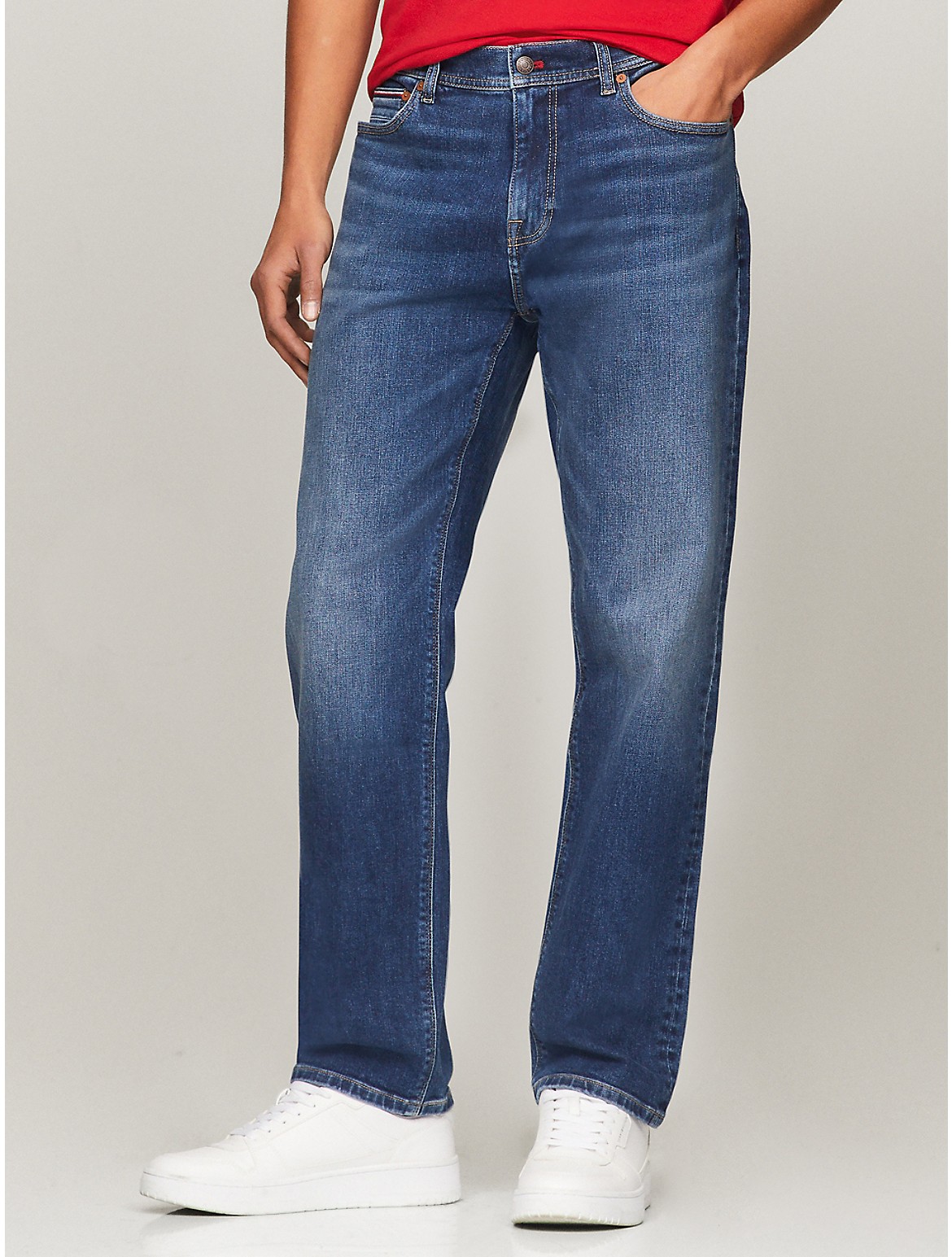 Tommy Hilfiger Men's Relaxed Straight Fit Indigo Wash Jean