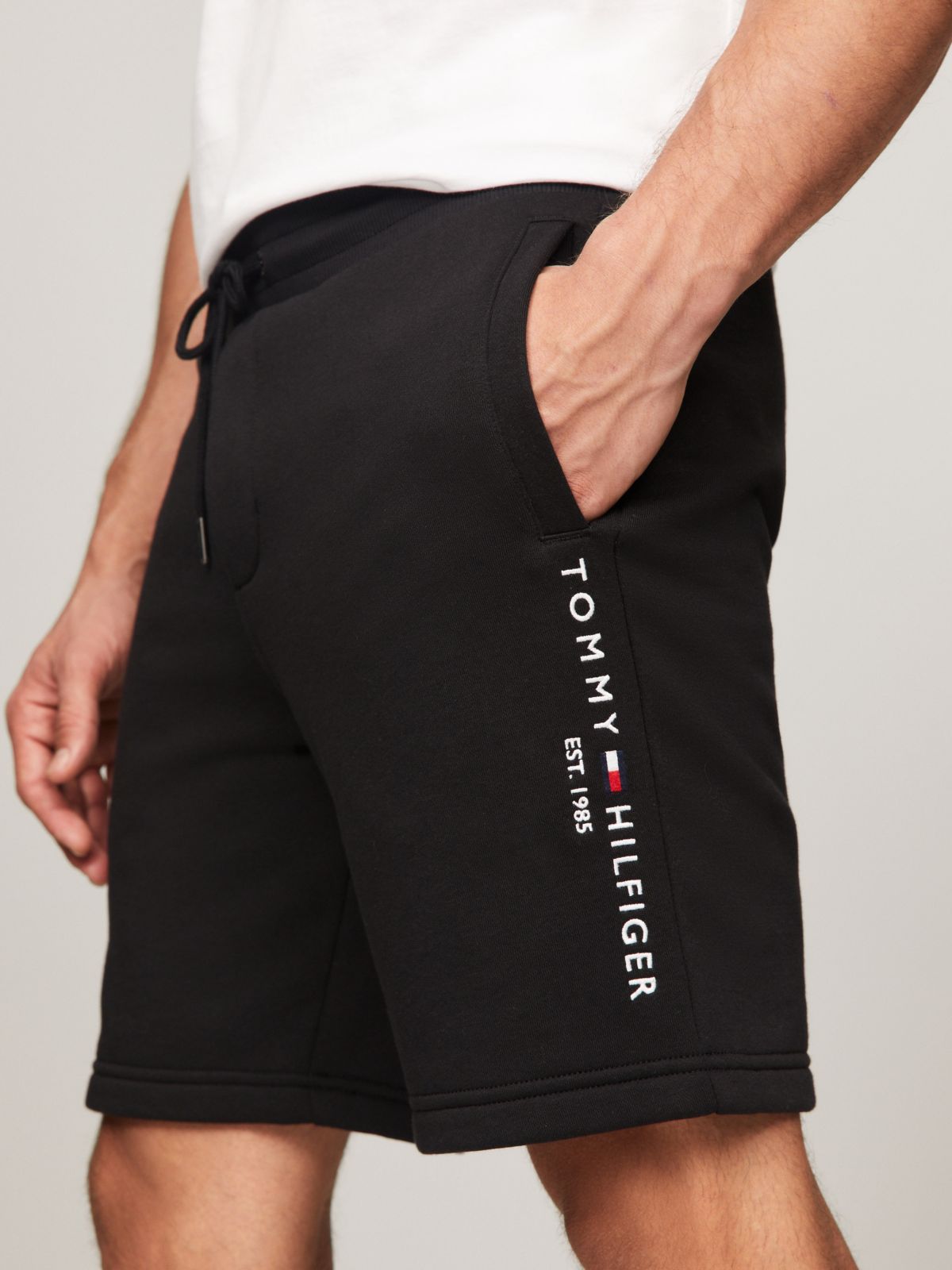 Embroidered Tommy Logo Sweatshort — Black