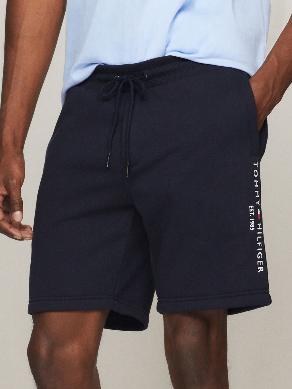 Embroidered Tommy Logo Sweatshort — Navy