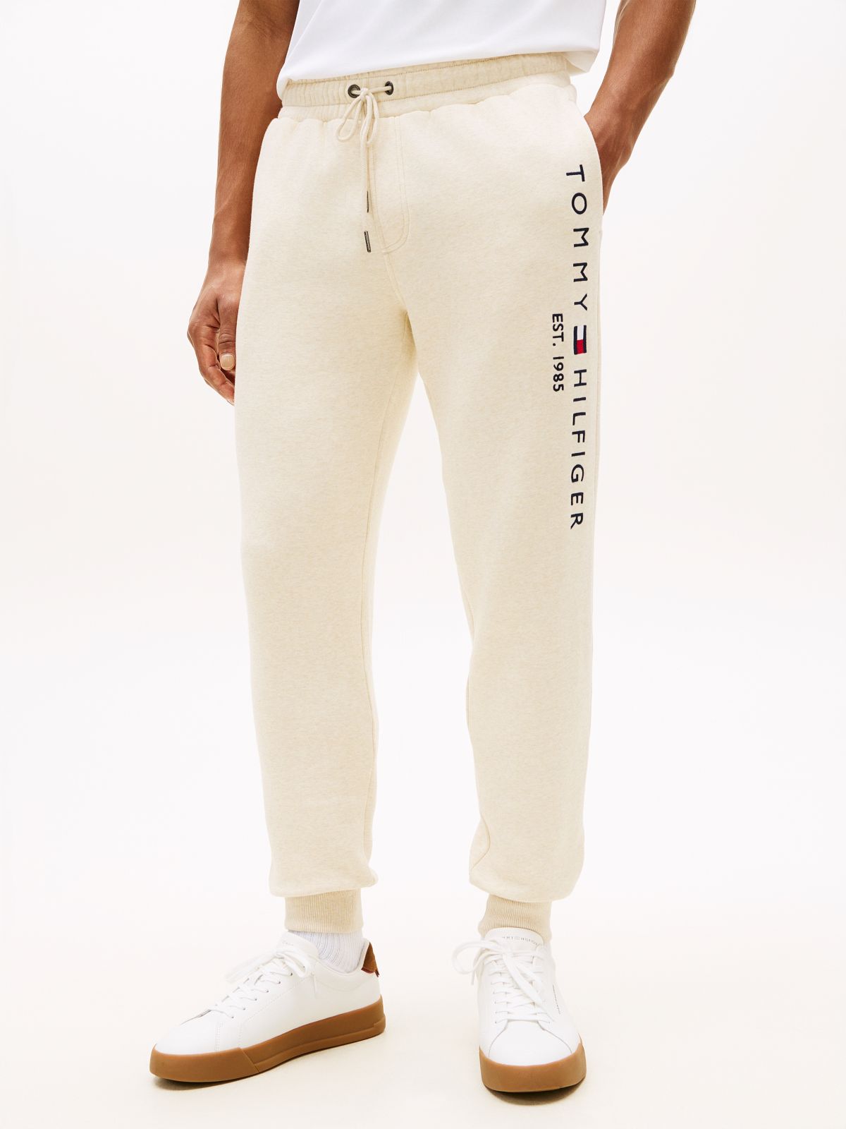 Tommy Logo Sweatpant — Beige