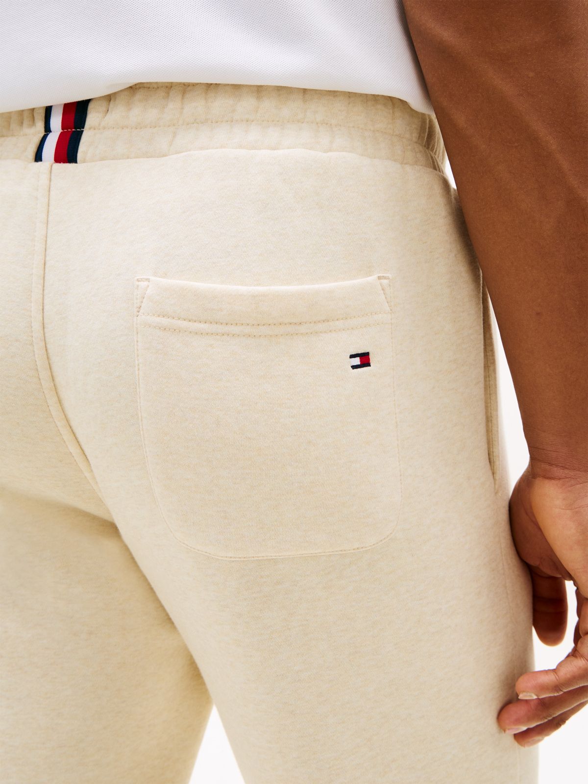 Tommy Logo Sweatpant — Beige