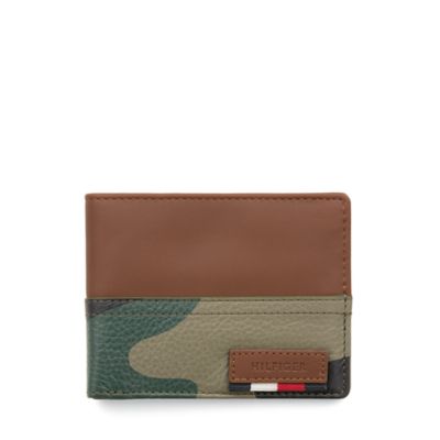 tommy hilfiger camo wallet