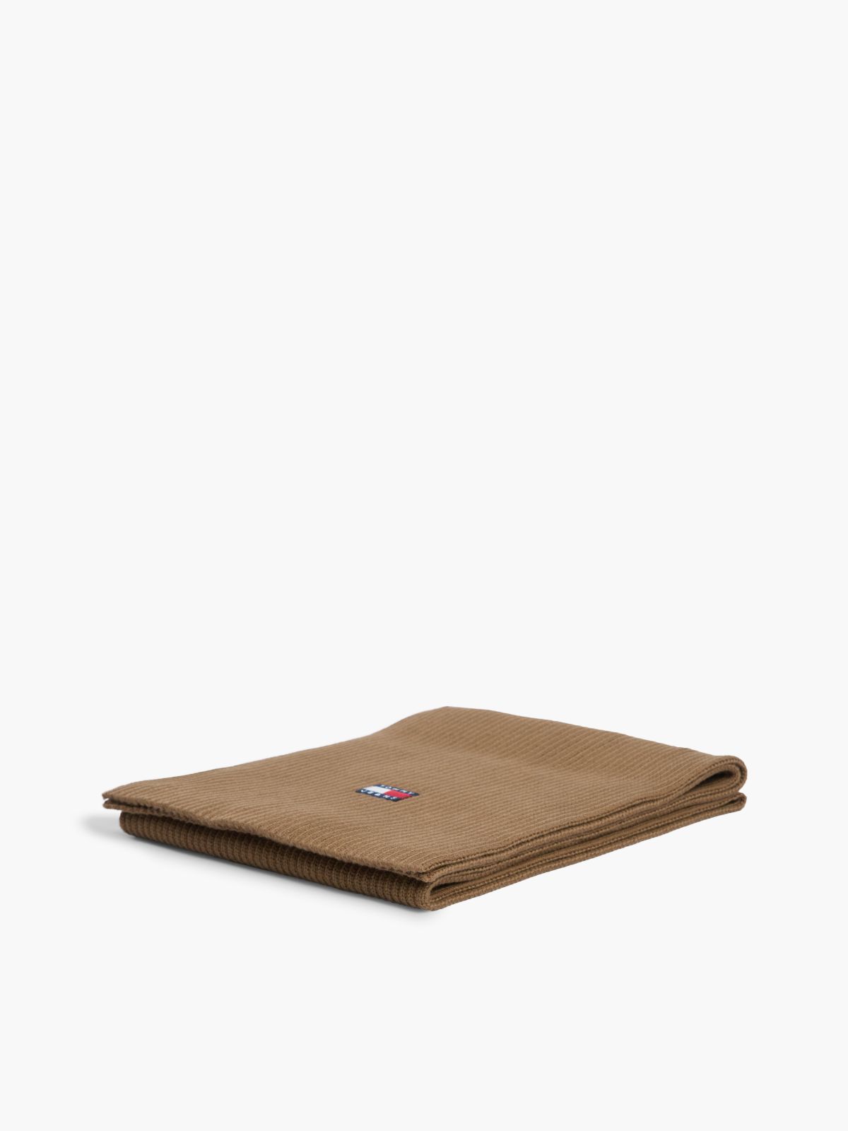 Tommy Jeans Badge Rib-Knit Scarf — Warm Khaki