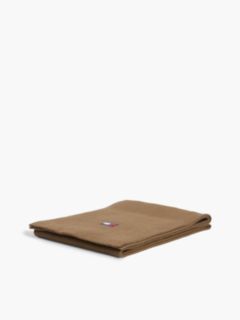 Tommy Jeans Badge Rib-Knit Scarf — Warm Khaki 3