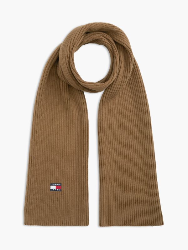 Tommy Jeans Badge Rib-Knit Scarf — Warm Khaki