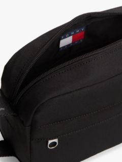 Tommy Jeans Essential Toiletry Bag — Black 4