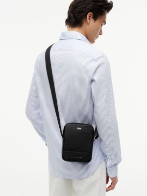 Мужские сумки Tommy Hilfiger Pebbled Mini Reporter Bag — фото 2