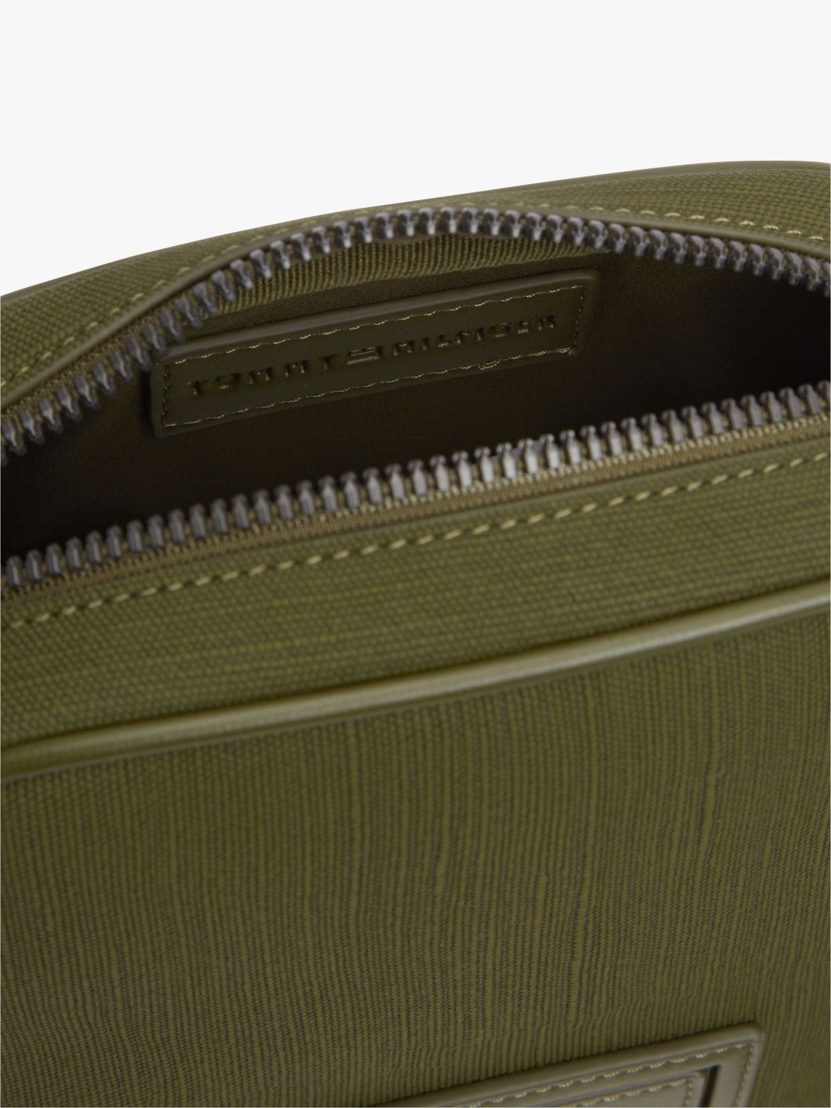 Hilfiger Logo Textured Mini Reporter Bag — Olivewood