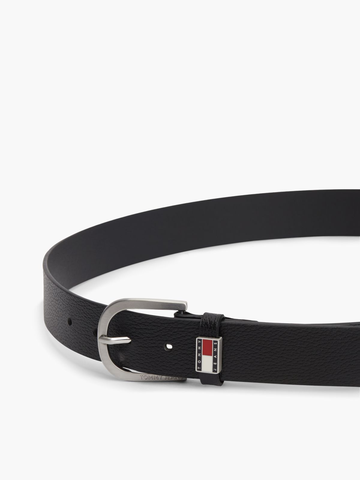 Tommy Jeans Round Buckle Leather Belt — Black