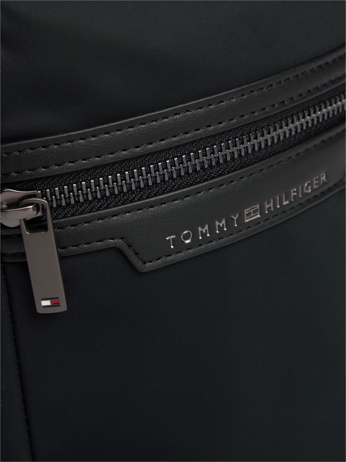 Water-Repellent Mini Reporter Bag — Black
