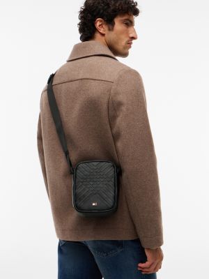 Мужская сумка Tommy Hilfiger Debossed Mini Reporter, цвет: Чёрный — фото 2