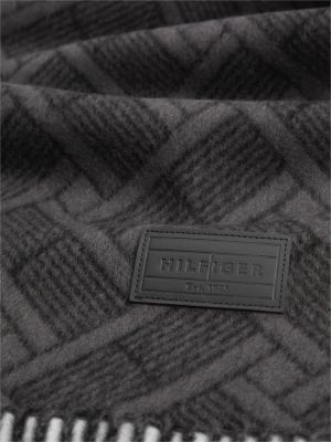 Мужской шарф Tommy Hilfiger Allover Jacquard Flag Logo Wool, цвет: Чёрный — фото 2
