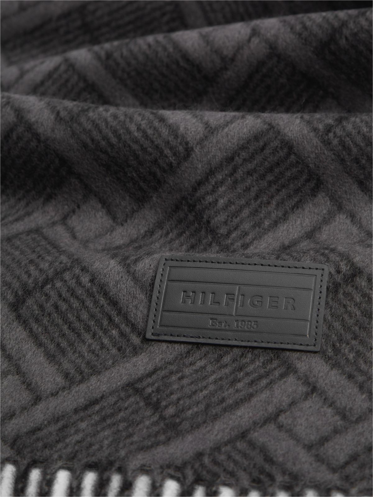 Allover Jacquard Flag Logo Wool Scarf — Black