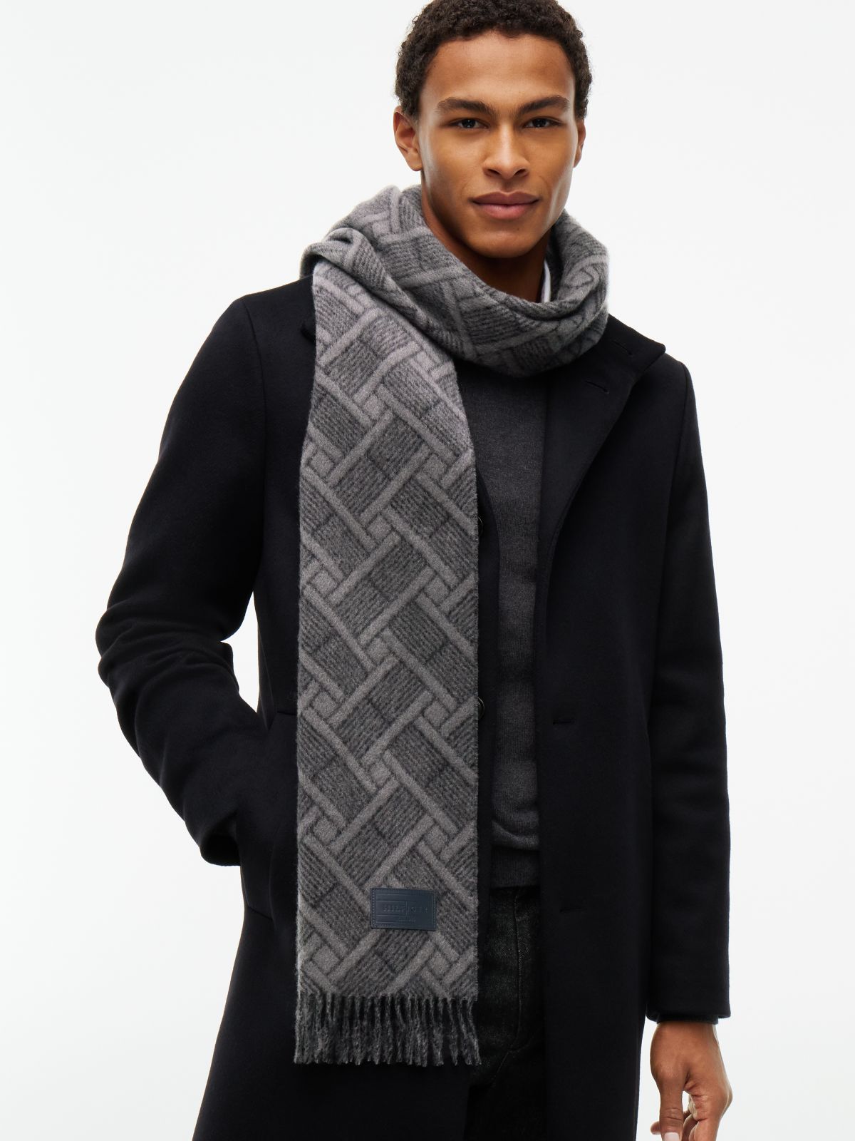 Allover Jacquard Flag Logo Wool Scarf — Black