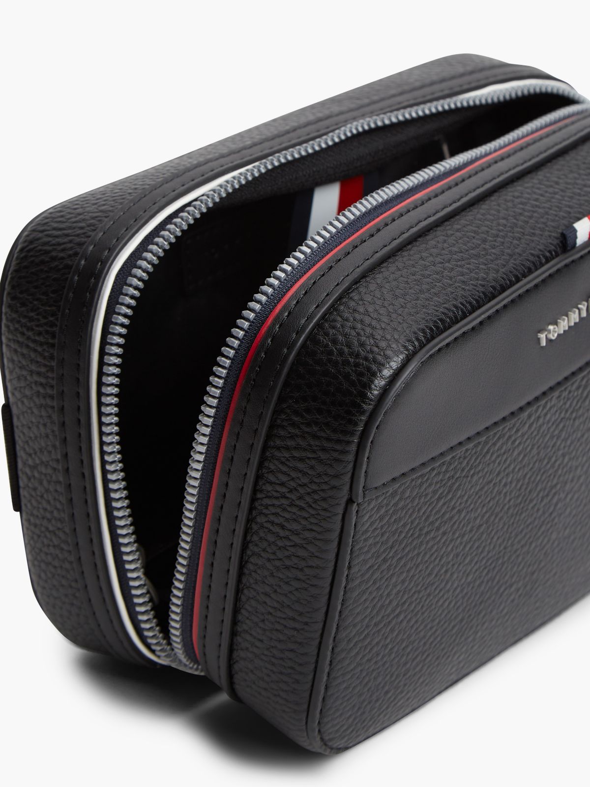 Hilfiger Logo Pebbled Dopp Kit — Black