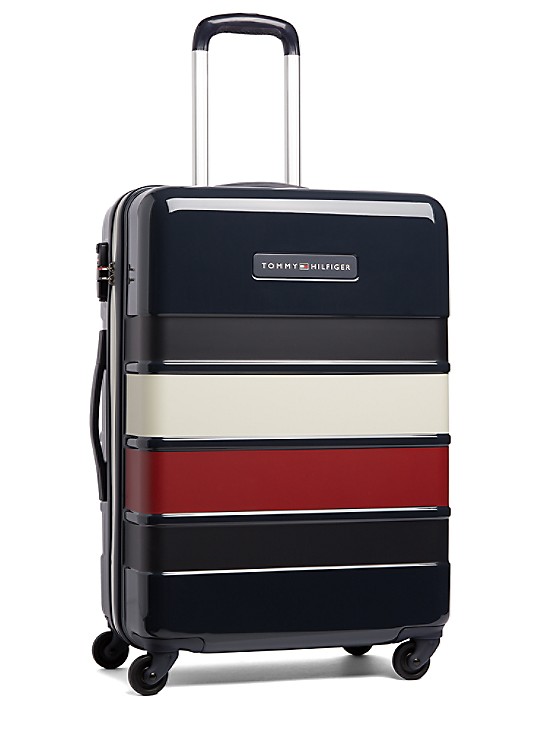 tommy hilfiger luggage size