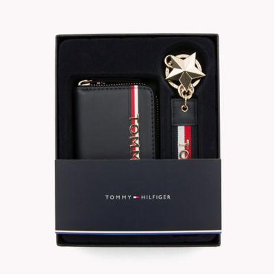 tommy hilfiger keychain