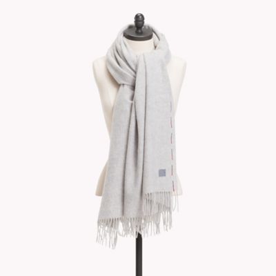 tommy hilfiger grey scarf