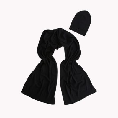 tommy hilfiger scarf and gloves