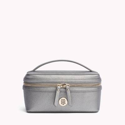 tommy hilfiger vanity case