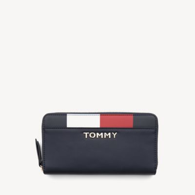 tommy hilfiger coin pocket wallet