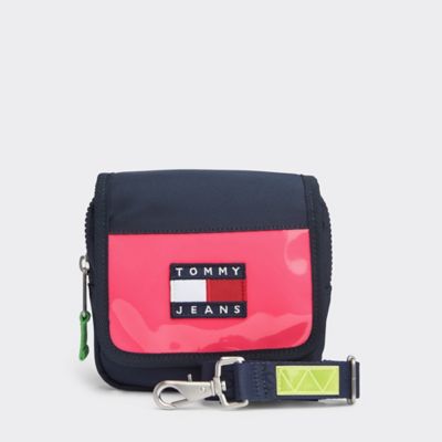 tommy hilfiger compact crossbody bag