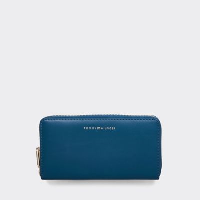 tommy hilfiger female wallets