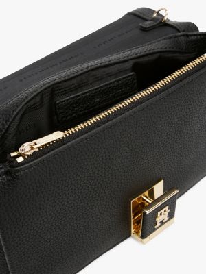 Женские сумки Tommy Hilfiger Monogram Clasp Chain Strap Crossbody Bag — фото 5