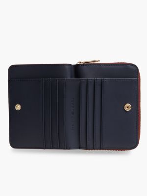 Женский кошелёк Tommy Hilfiger Monogram Logo Zip Wallet, цвет: Тёмно-бордовый — фото 3