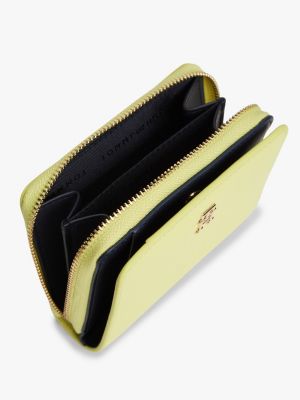 Женские кошельки Tommy Hilfiger Monogram Logo Zip Wallet — фото 4