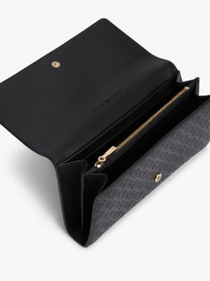 Женские кошельки Tommy Hilfiger Allover Monogram Large Flap Wallet — фото 4