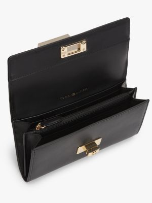Женские кошельки Tommy Hilfiger Monogram Turnlock Large Flap Wallet — фото 2