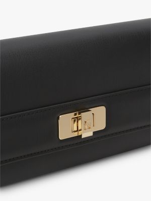 Женские кошельки Tommy Hilfiger Monogram Turnlock Large Flap Wallet — фото 3