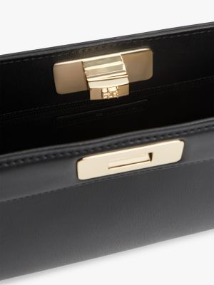 Женские сумки Tommy Hilfiger Monogram T-Lock Clutch — фото 4