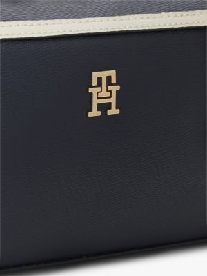 Женские сумки Tommy Hilfiger Monogram East-West Shoulder Bag — фото 5